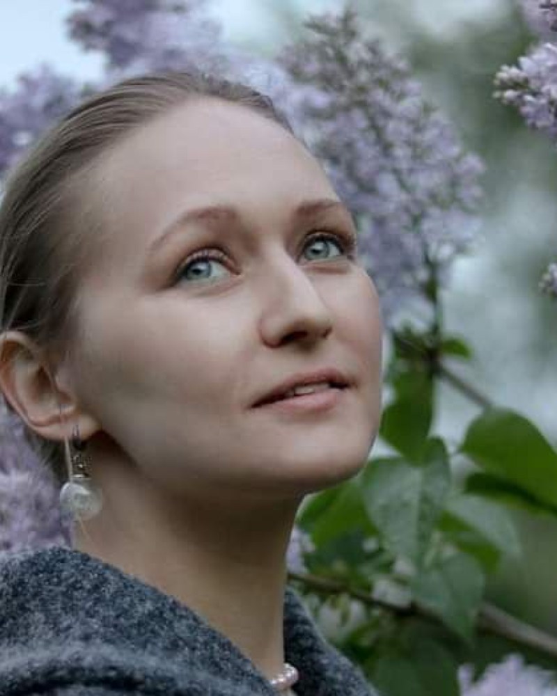 Maryna — UI/UX Designer at D2